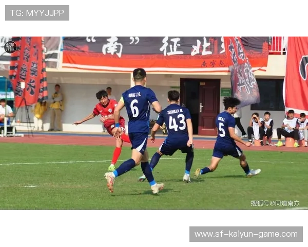 内马尔左路挑球加速突破风采不减——足球场上的传奇风采